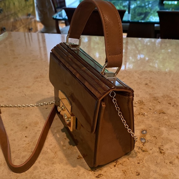 NWOT Sondra Robert’s acrylic style purse - Picture 2 of 6